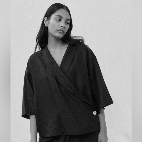 Deiji Studios Asymmetrical Top — BLUE - Picture 6 of 14